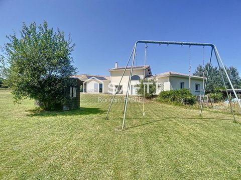 Maison d’architecte de 5 chambres avec Double garage et très grand terrain au calme