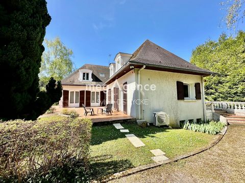 Belle proprieté sur 5056m2 de terrain clos et arboré