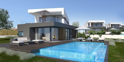 Just 800 meters from Porto Dinheiro beach, another project with our quality stamp where 7 fabulous villas will be built! In a great location, here you can have your dream villa with great sea views. The villas will have a contemporany design and will...