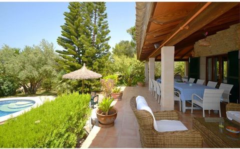 Auténtica villa Mallorca con piscina, situada aprox. 1km de la ciudad Mancor. Aquí puede hacer un viaje en globo de aire caliente inolvidable, donde puede pasar por alto la isla con un clima claro. Dentro de aprox. 15 km son las hermosas playas y bah...