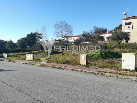 Urbanization of Mount Paleiros, halfway between the city and the Sierra, tranquility in the Natural Park of Serra de S.Mamede, Lot 13 for construction with a total area of 360.40m2, with a maximum area of 146.11m2, is intended for the construction of...