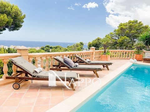 This villa with sea views, private pool and lots of charm is located in the desirable area of Costa d'en Blanes, an unbeatable position, within walking distance of the famous Puerto Portals, with all major services around and well connected to the ci...