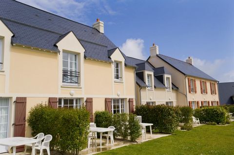 Your residence: Just 5km from one of the D-Day beaches, the Pierre & Vacances Le Green Beach residence is situated in the heart of Omaha Beach Golf Course. It has 2 heated swimming pools: 1 indoor and 1 outdoor (from May to September), a sauna, table...