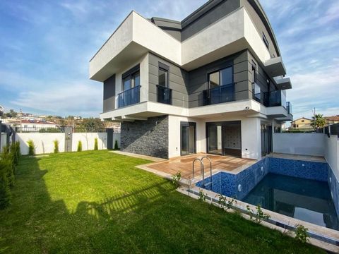 The villa is located in famous Muratpasa district of Antalya. Muratpasa has a well-developed infrastructure, including shopping malls, public and private schools, universities, medical centers, banks, pharmacies, bars, and restaurants. The transporta...