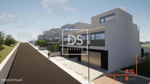 Villas avec vue sur la mer - Un sommet de vie luxueuse à Ncora Beach Village Situé dans un emplacement convoité et serein en bord de mer, ce développement représente un ensemble exclusif de sept maisons de ville de 3 chambres, chacune témoignant du l...