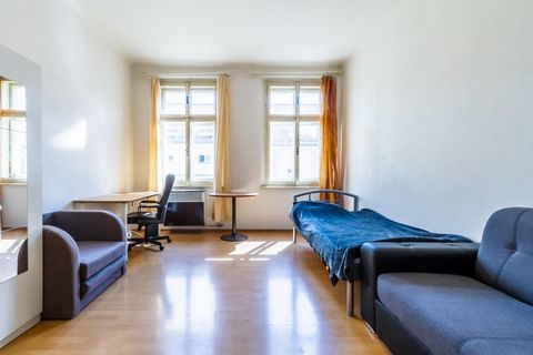 ... > Ik bied exclusief te koop aan een particulier appartement 2+1, 78 m2 + balkon 9 m2 in Jeronýmova 326/5, Praag 3 - Žižkov , gelegen op de vierde verdieping van een appartementencomplex. De huidige indeling van het appartement is 2+1, maar deze i...