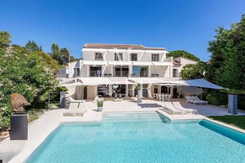 EXCLUSIVITE NOUVELLE OFFRE CONTEMPORAINE DE CHARME VUE MER - CANNES CALIFORNIE