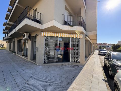 BIVA05- La Bisbal d´Empordà, Commercial premises. Imagine your business in a place where history and potential intertwine to create a unique opportunity. We present this extraordinary 175 m² corner commercial space, a former flower shop that has left...