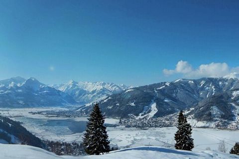 Dieses luxuriöse Apartment für maximal 8 Personen befindet sich in der ruhige Ortschaft Piesendorf im Salzburgerland, mitten in der Skiregion Zell am See - Kaprun und bietet einen herrlichen Ausblick auf die umliegende Berglandschaft des Nationalpark...