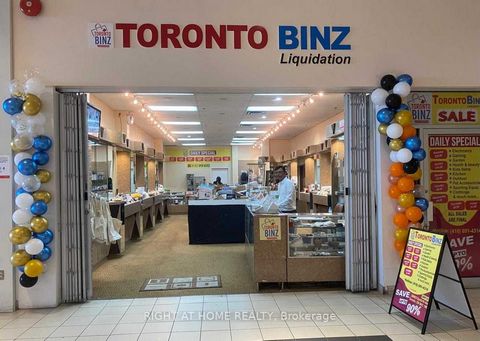 Serviço rápido chave na mão Toronto Binz Inc, Loja de Liquidação que é ideal para negócios de marcas de lojas familiares e independentes. Esta é uma localização privilegiada no Danforth & Victoria Park, dentro do Shoppers World Plaza, com muito estac...