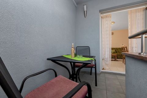 Apartments Villa Juric are located in a small town called Baška Voda, only 12 km from Makarska. Common BBQ grill as well as an outdoor dining area are at your disposal. All the units have a private furnished balcony. Free private parking is provided,...