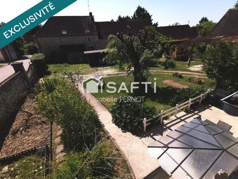 Beau corps de ferme, Venizy 89, piscine verger Hab de suite
