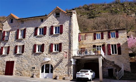 PROPRIETE-PISCINE-GORGES DU TARN