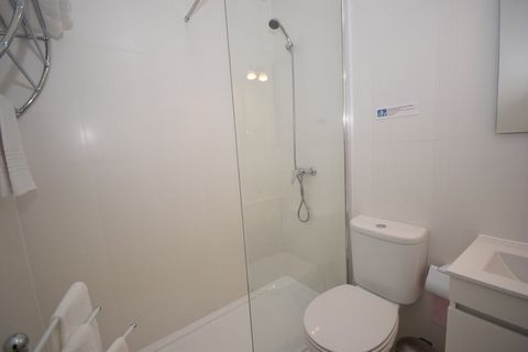 Quel endroit merveilleux ! Nichée dans un écrin de verdure, cette confortable villa indépendante possède une piscine privée. Allongé(e) sur votre chaise longue à côté de la piscine un rien plus bas, vous profiterez déjà en toute intimité, de la vue s...