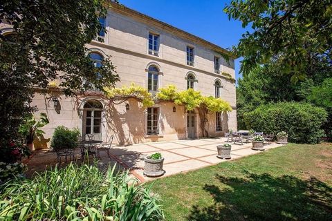 Propriété aux portes de Carcassonne: parc, piscine.