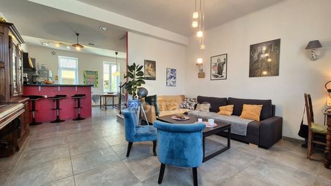 A vendre ETAMPES (91), Proche centre-ville, Charmante Meulière de 5 pièces sur sous-sol avec cour et garage