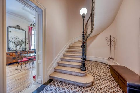 BORDEAUX Bastide : Hôtel Particulier de Caractère – A 2 pas de la Garonne – Charme & Potentiel