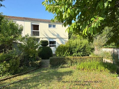 Maison à vendre 4 pièces SAINT JEAN D'ANGELY (17)