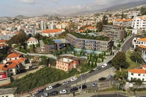 Discover the luxury and comfort of the new UPTOWN LUX flats in the heart of Funchal !Strategically located close to all essential services, these flats are the perfect choice for those looking for sophistication and convenience. Our 1, 2 and 3 bedroo...