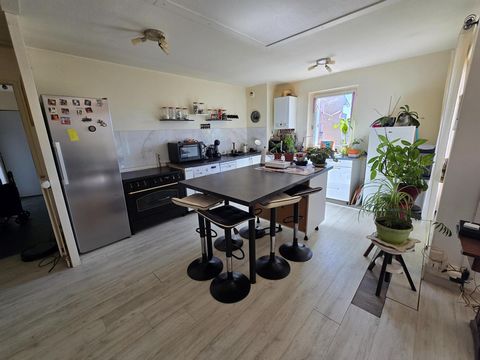 Charmant Appartement T3 avec Terrasse et Garage à Grigny Sur Rhône