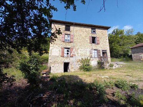 Belle ferme de caractère en pierres à restaurer