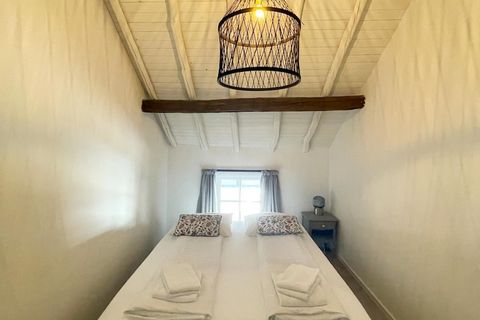 Welcome to your charming apartment, part of a delightful cottage in Voerendaal, an ideal escape for up to 4 guests seeking comfort and a perfect base for exploration in South Limburg. On the ground floor, you'll find a bright, open kitchen equipped w...