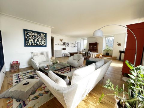 NANTES HYPER-CENTRE – Appartement de caractère avec vue imprenable