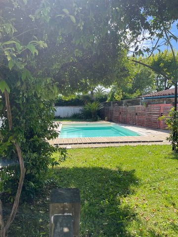 À VENDRE Maison de plain-pied avec piscine Quartier Castillon, Tarnos