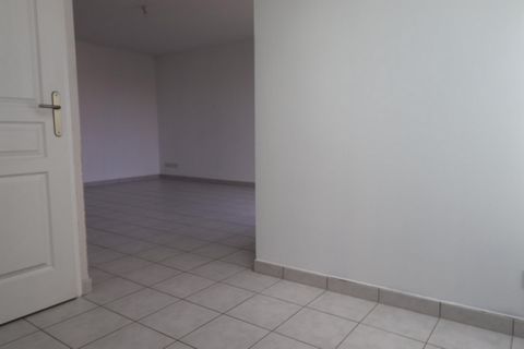 Appartement 2 pièces au dernier étage, raffinement et lumière naturelle