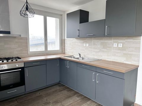 Appartement T6 de 95 m² avec garage privé à Bourges - Chemin de Villeneuve.