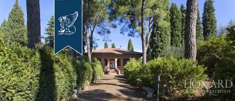This property located in the Tuscan hills near Siena, with an area of about 10,000 sq m, houses cultivated fields and woods and is accessed, through a front staircase, directly to the large central room with wonderful inlays in the Venetian style flo...