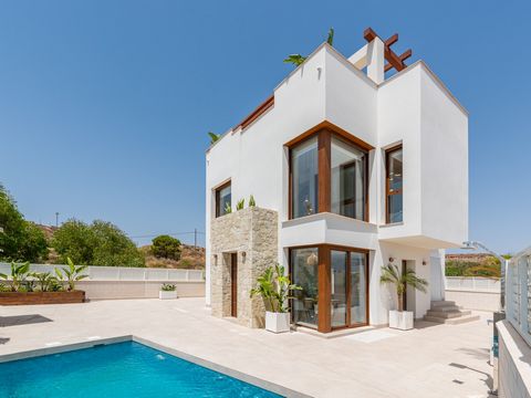 Discover the magic of this new construction villa for sale in Vera, located in an area with lots of sun, good weather all year round and surrounded by a paradise of soft sand beaches and crystal clear waters. This beautiful house is located in a reso...