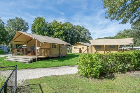 These detached safari tents are located at Holiday Park Klein Vink. Surrounded by nature, the park lies 4.5 km from the little village hub of Arcen and 16 km from the city of Venlo. The safari tent is comfortably, fully furnished, and finished with a...