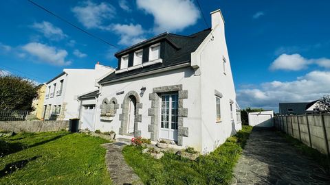 Dpt Finistère (29), à vendre CAMARET SUR MER maison P7