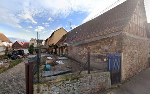 Maison de plain-pied en mur de pierre datant d'avant 1900, d'une superficie de 80 m2 (au sol) bâtie sur une parcelle plane de 258 m2, à réhabiliter entièrement, située à Brechlingen à Wasselonne. Un projet d'aménagement du plain-pied d'environ 80 m2 ...