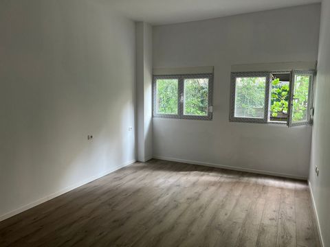 Apartment for sale APARTMENT FOR SALE 1 1 IN Shkhembi i Kavaje We sell apartment 1 1 in Shkembi i Kavaje with a surface area of 54 m2. The apartment is located on the 1st floor and also has a garage for shopping. Sale price 81 000 Euros For a visit t...
