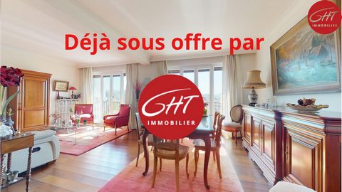 GHT real estate offers you in the Chaprais district, a quite exceptional apartment by its location and its breathtaking view of the city center of Besançon and the citadel. More than 95 m2 crossing, bright with an East-South-West exposure. Its assets...