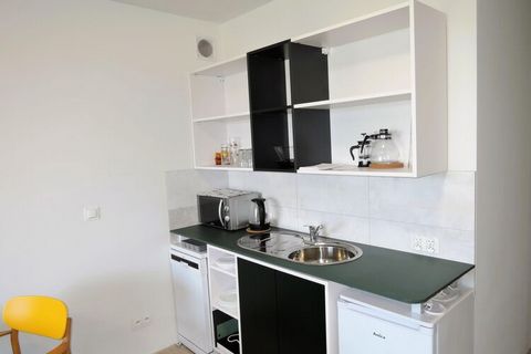 A comfortable, new holiday apartment in Rewal for 4 people. It is a perfect starting point to discover the city and its summer attractions. The apartment provides comfortable stay conditions, offering a living room with an equipped kitchen, a separat...