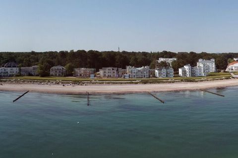 Dit moderne driekamerappartement ligt in Neubukow, naast een prachtige molen, in de buurt van de badplaats Rerik. Het appartement bevindt zich op de bovenste verdieping en heeft een aparte ingang. Het beschikt over 1 comfortabele woonkamer, 1 keuken ...