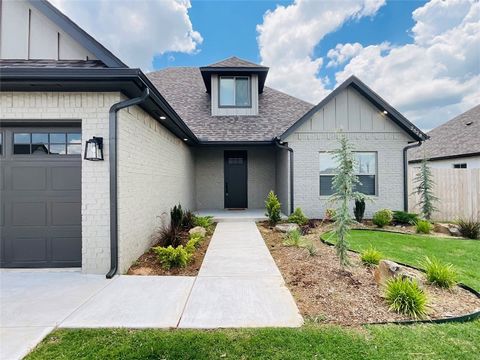 Brand New Construction Designed for LIFE! LOCATION PERFECTION in SE Norman's St James Park addition off Hwy 9 & Classen Blvd just east of OU Campus. Completion date in June, this move-in ready home is LOADED with custom features & upgrades! Split 4/3...