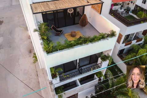 Gebouw met meerdere eenheden 4 appartementen in Villas Tulum, Tulum   Beschrijving Gebouw met 4 appartementen te koop in Villas Tulum, Tulum. Vier niveaus, 1 appartement per niveau. 91 m2 perceel Eenheid 1: 60 m2 Unit 2: 75 m2 (2 slaapkamers) Unit 3:...