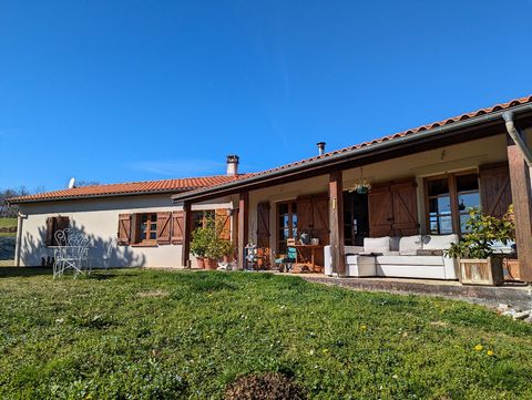 Rare in the area Just a few minutes from Daumazan sur Arize, with a breathtaking view of the mountains, this single-storey house of approximately 127 m², installed on a plot of approximately 8500 m² will only seduce you. This house is composed of: li...