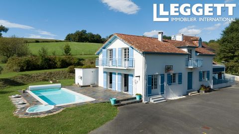 A32019OLA64 - Located just 5 minutes from the town of Orthez, this residence has been superbly renovated, offering all modern comforts. A swimming pool with jacuzzi, a barn and a pond complete the services. Information about risks to which this prope...