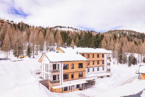 Welkom in uw gezellige toevluchtsoord in het hart van de pittoreske Turracher Höhe, Stiermarken! Dit heerlijke appartement met 1 slaapkamer, dat ongeveer 45 m² beslaat, is ontworpen om comfortabel plaats te bieden aan maximaal 2 volwassenen en 2 kind...