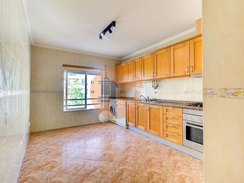 Appartement met 3 slaapkamers in Parque do Glória, Vila Real de Santo António Ontdek het comfort van wonen in een moderne T3, gelegen op de begane grond van een van de meest gewilde wijken van Vila Real de Santo António: Urbanização Parque do Glória....