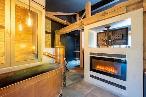 Welcome to your haven of peace in the heart of Sainte-Cécile, a beautifully renovated holiday home perfectly combining modern comfort and timeless charm. This carefully renovated property offers a warm and welcoming atmosphere, ideal for couples seek...