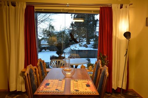 This 2-bedroom groundfloor apartment in the County of Manderscheid accommodates 4 people and is perfect for families. The living room is relaxing with a TV and seating area. There are 2 private parking spaces and some public parking in front. Vulkane...