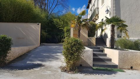 Maison à vendre 18 pièces MONTPELLIER (34) ARCEAUX