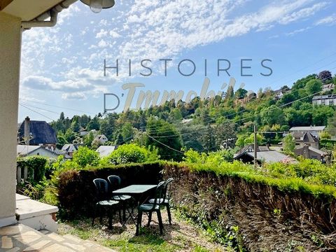 Histoires d'Immobilier exclusively presents this adorable house ideally located 15 minutes walk from Rouen train station. It has on the ground floor a fitted and equipped kitchen, a bright living room with an unobstructed view, a bedroom and a toilet...