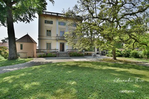 Maison à vendre 12 pièces (01)